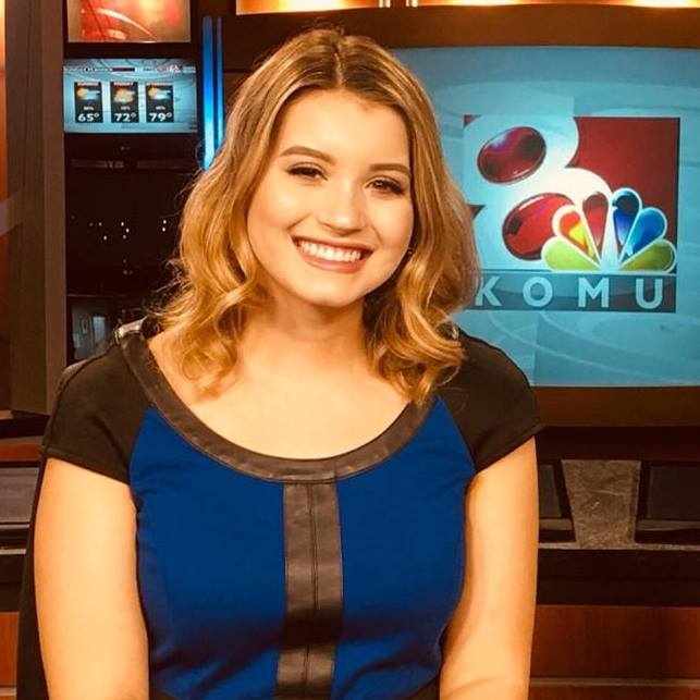 Lindsey Wilkerson at the KOMU anchor desk.